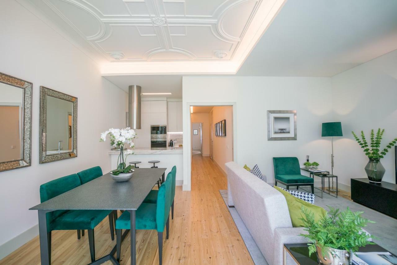 Courtyard & Elegance Apartment Lisbon Bagian luar foto