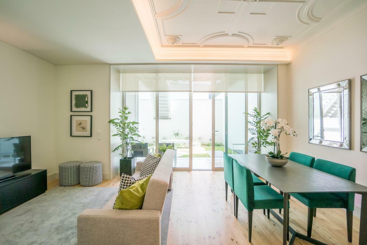 Courtyard & Elegance Apartment Lisbon Bagian luar foto