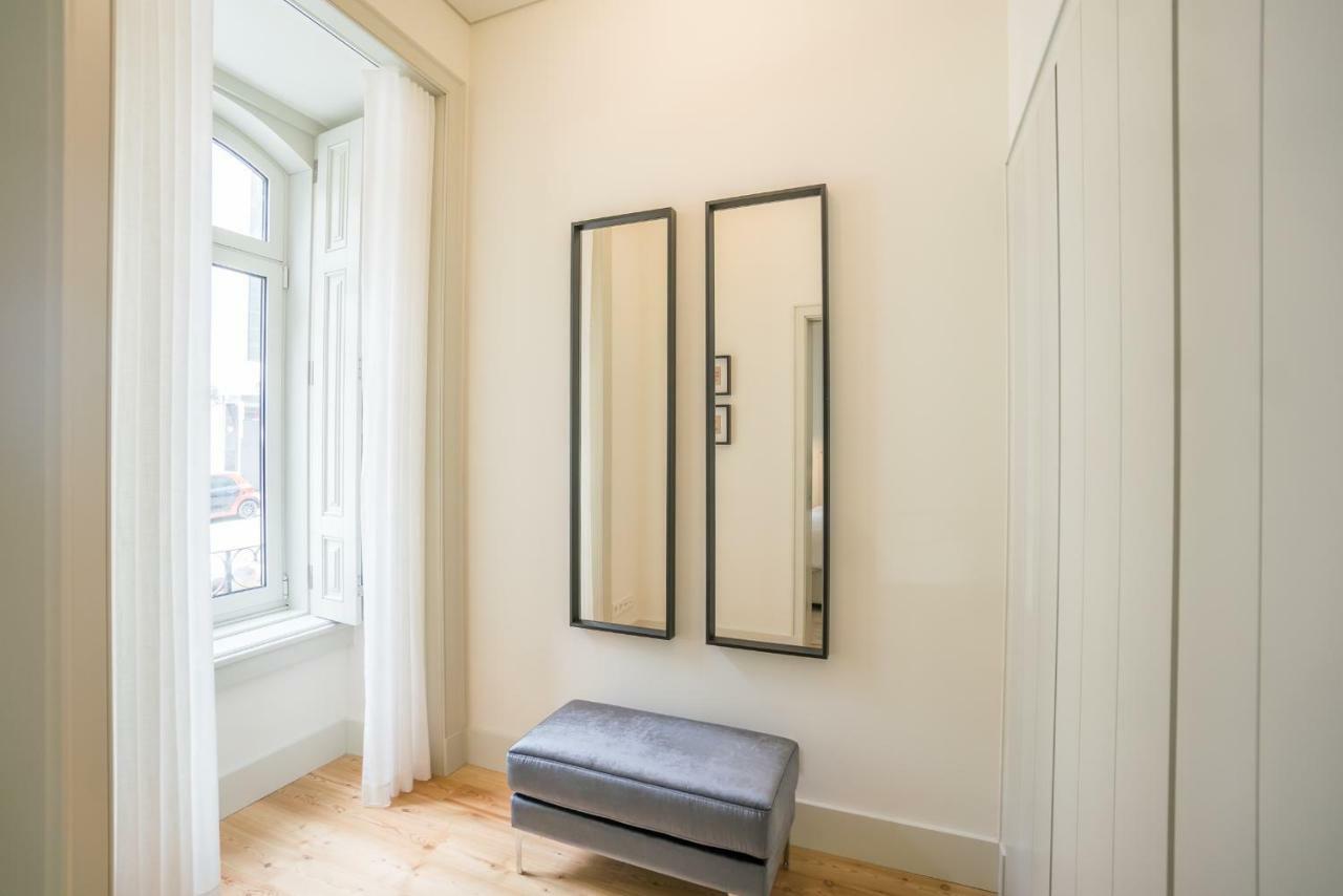 Courtyard & Elegance Apartment Lisbon Bagian luar foto